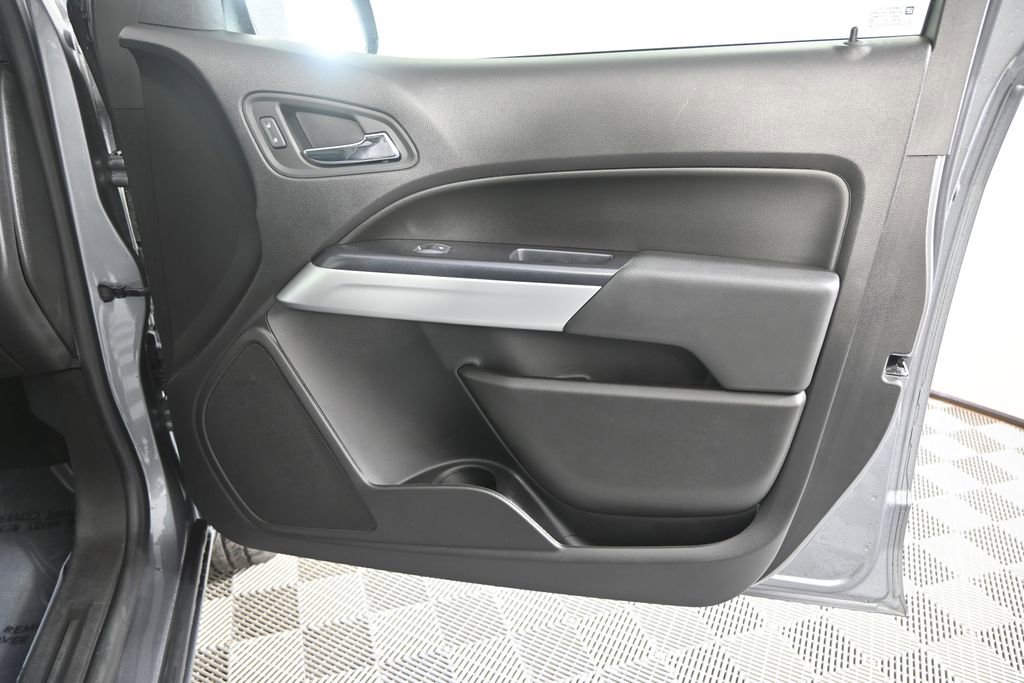 Used 2021 Chevrolet Colorado LT w/ Safety Package image 13