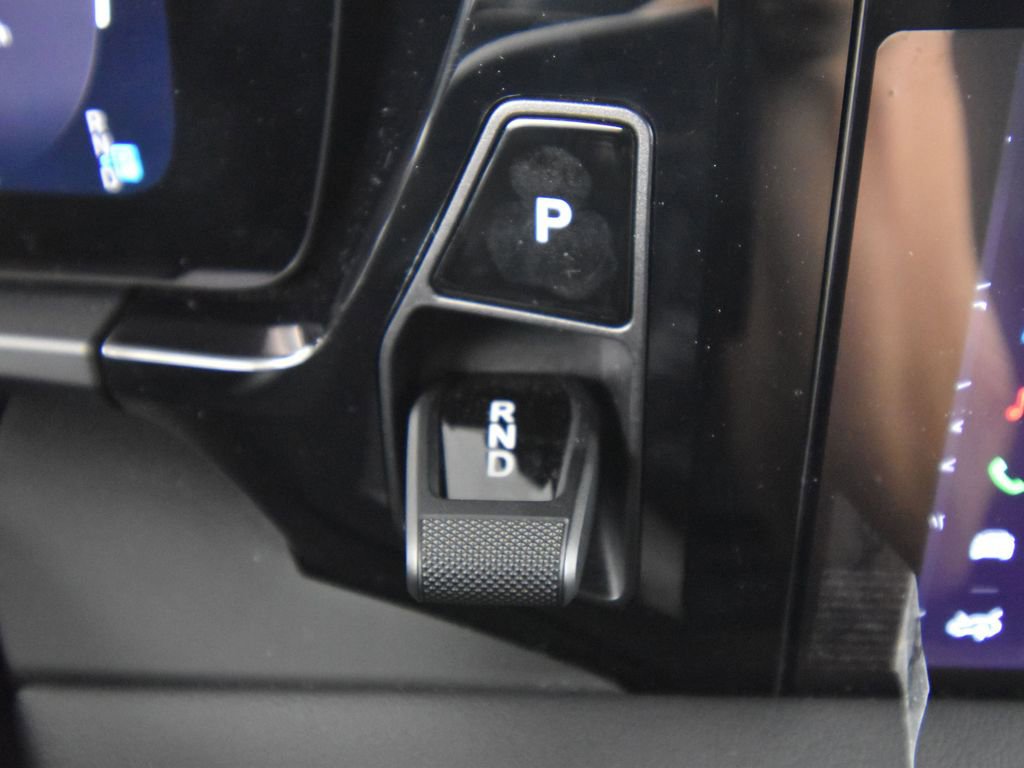 Used 2024 Porsche Macan 4 Electric image 24