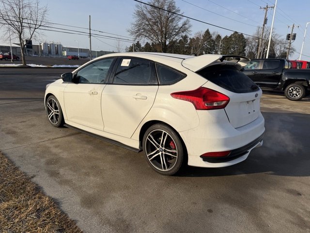 Used 2018 Ford Focus ST image 5