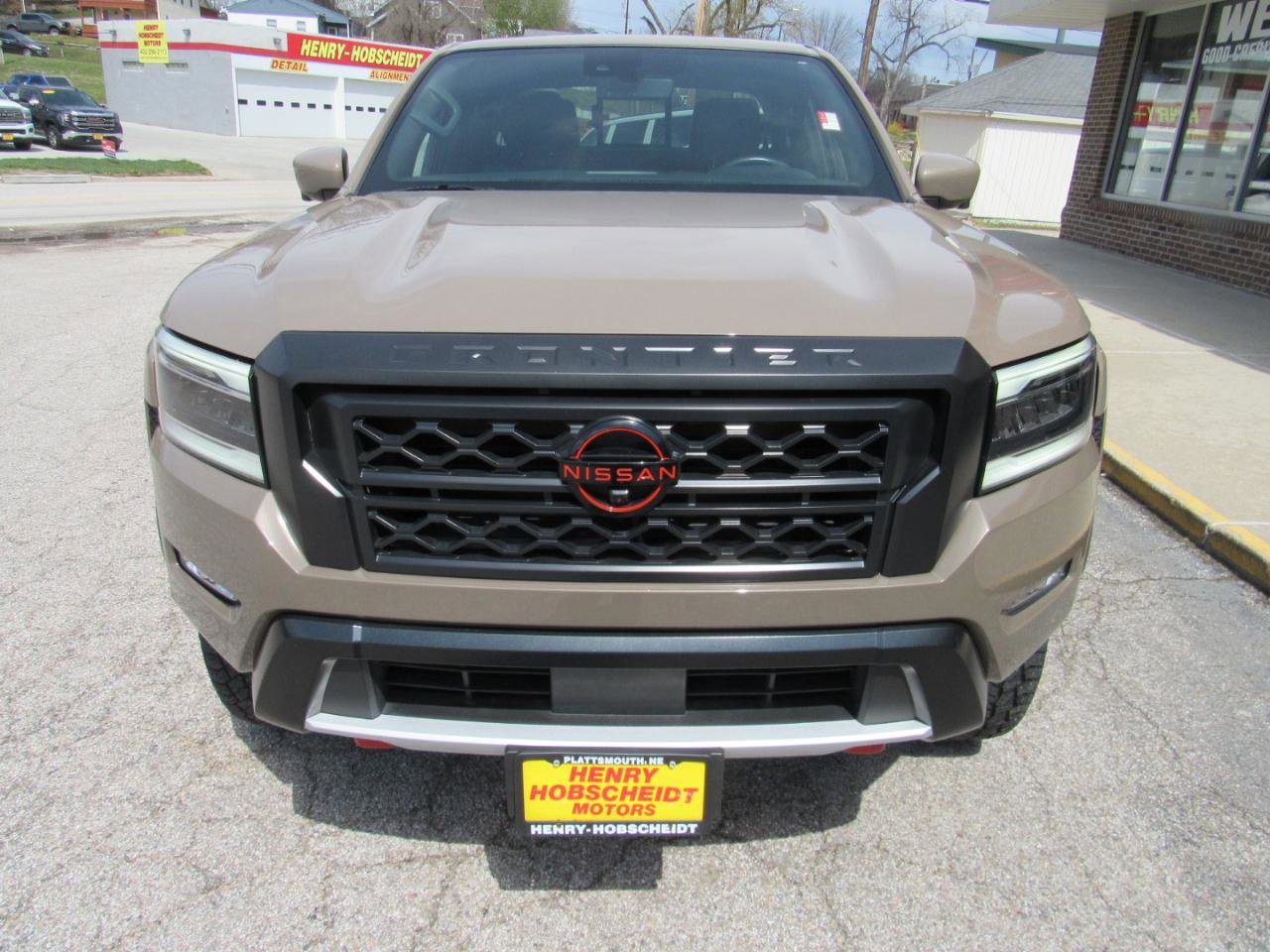 Used 2023 Nissan Frontier PRO-4X w/ Pro-4X Premium Package image 2
