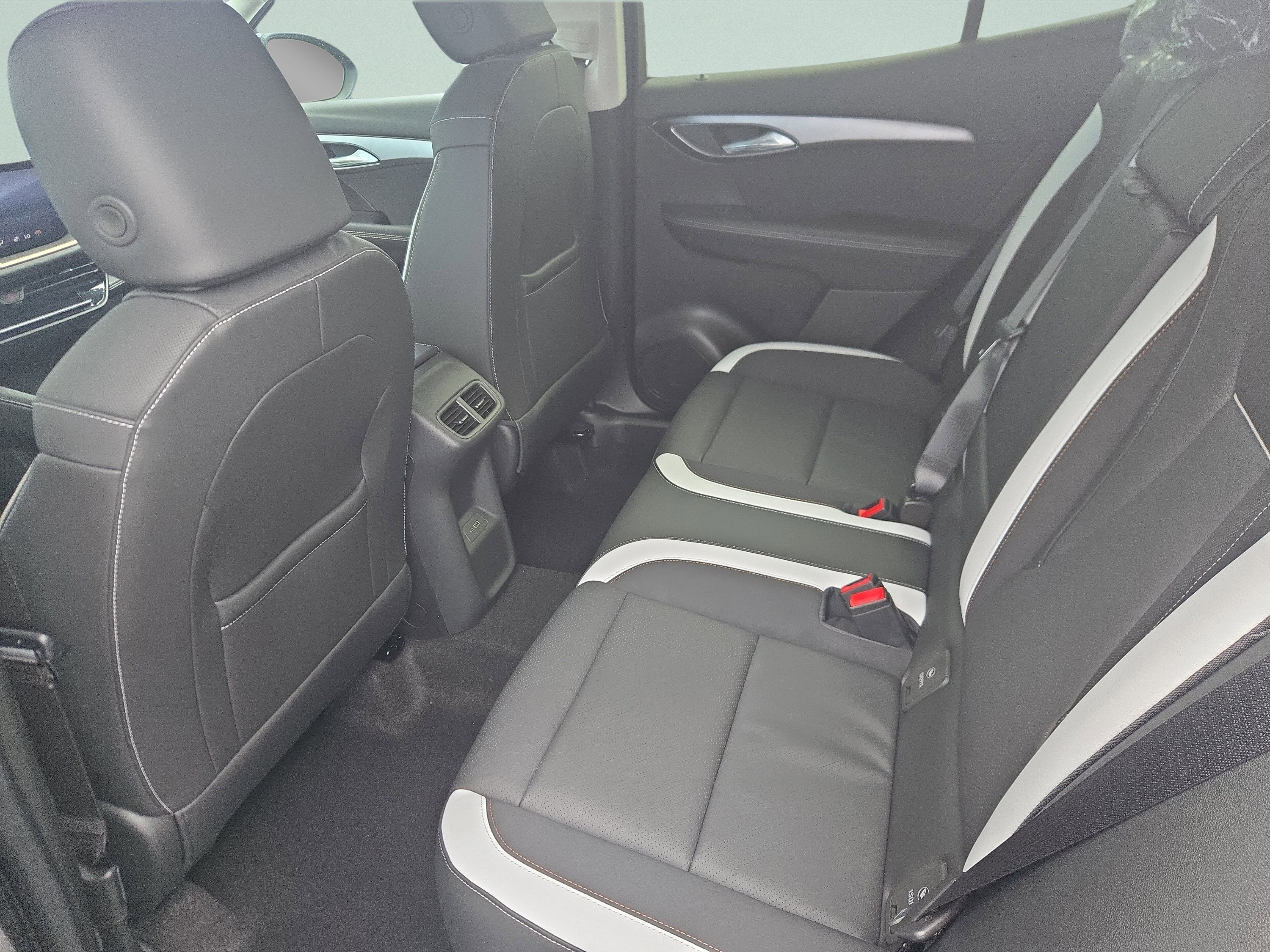 New 2026 Buick Envision Sport Touring AWD/4WD image 8