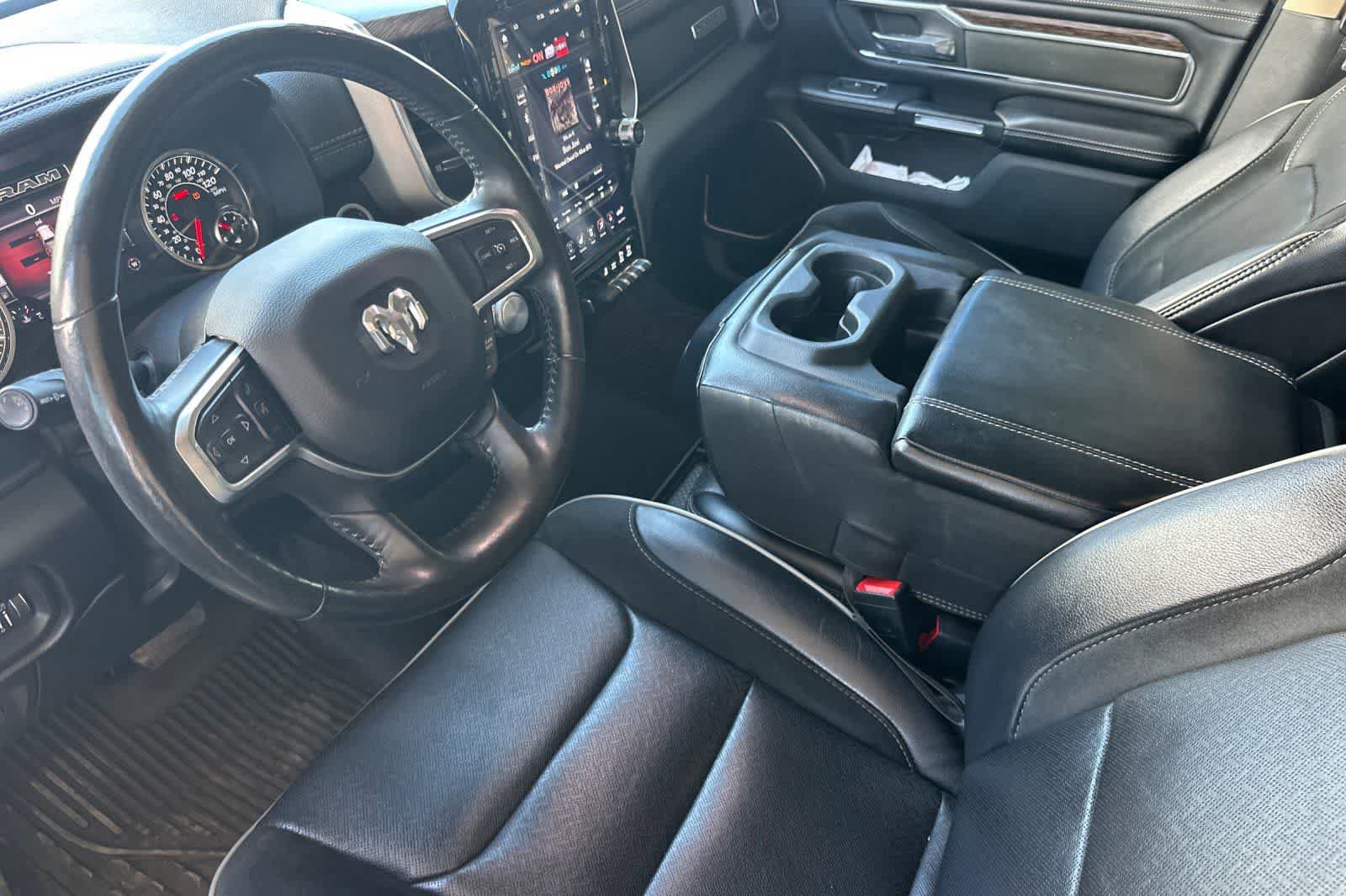 Used 2020 RAM 1500 Laramie RWD image 14