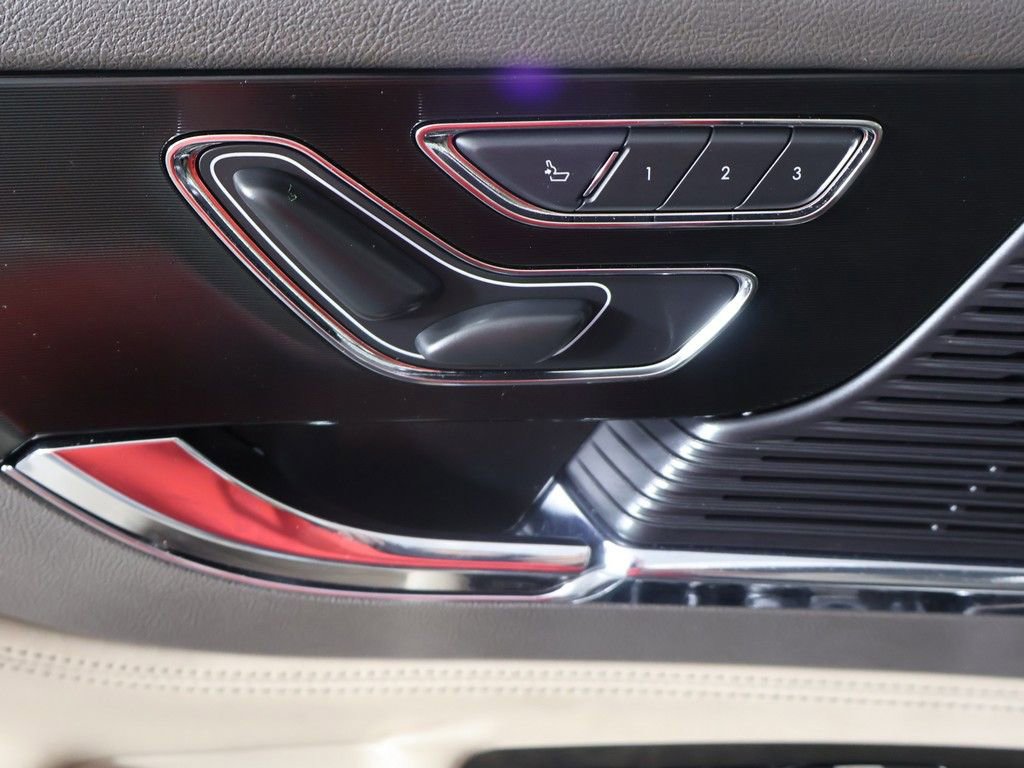 Used 2022 Lincoln Corsair FWD w/ Premium Package image 37
