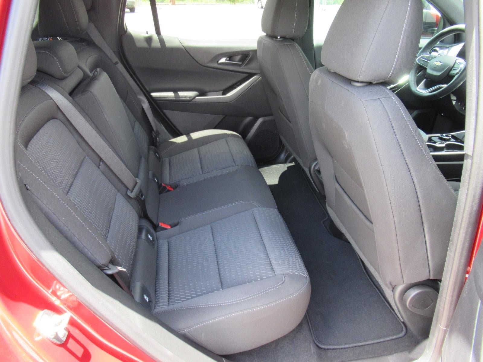 Used 2026 Chevrolet Equinox LT FWD image 31