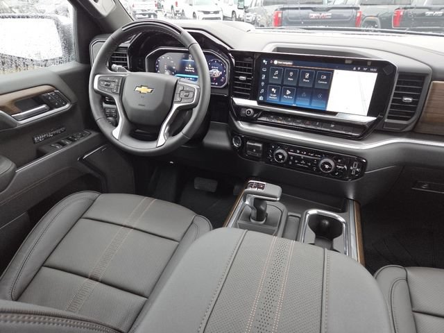 New 2026 Chevrolet Silverado 1500 High Country AWD/4WD image 32