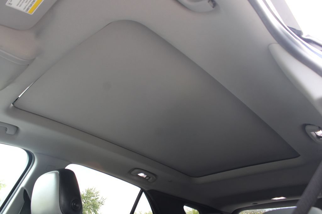 Used 2020 Chevrolet Equinox Premier AWD/4WD image 32
