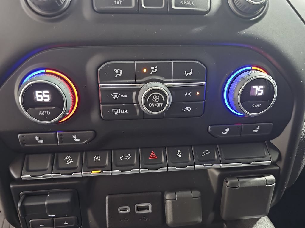 Certified 2022 Chevrolet Silverado 1500 RST AWD/4WD image 27