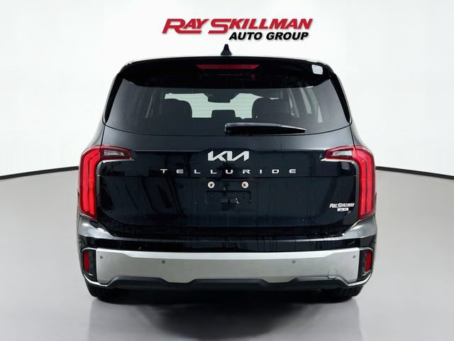 Used 2023 Kia Telluride LX AWD/4WD image 6
