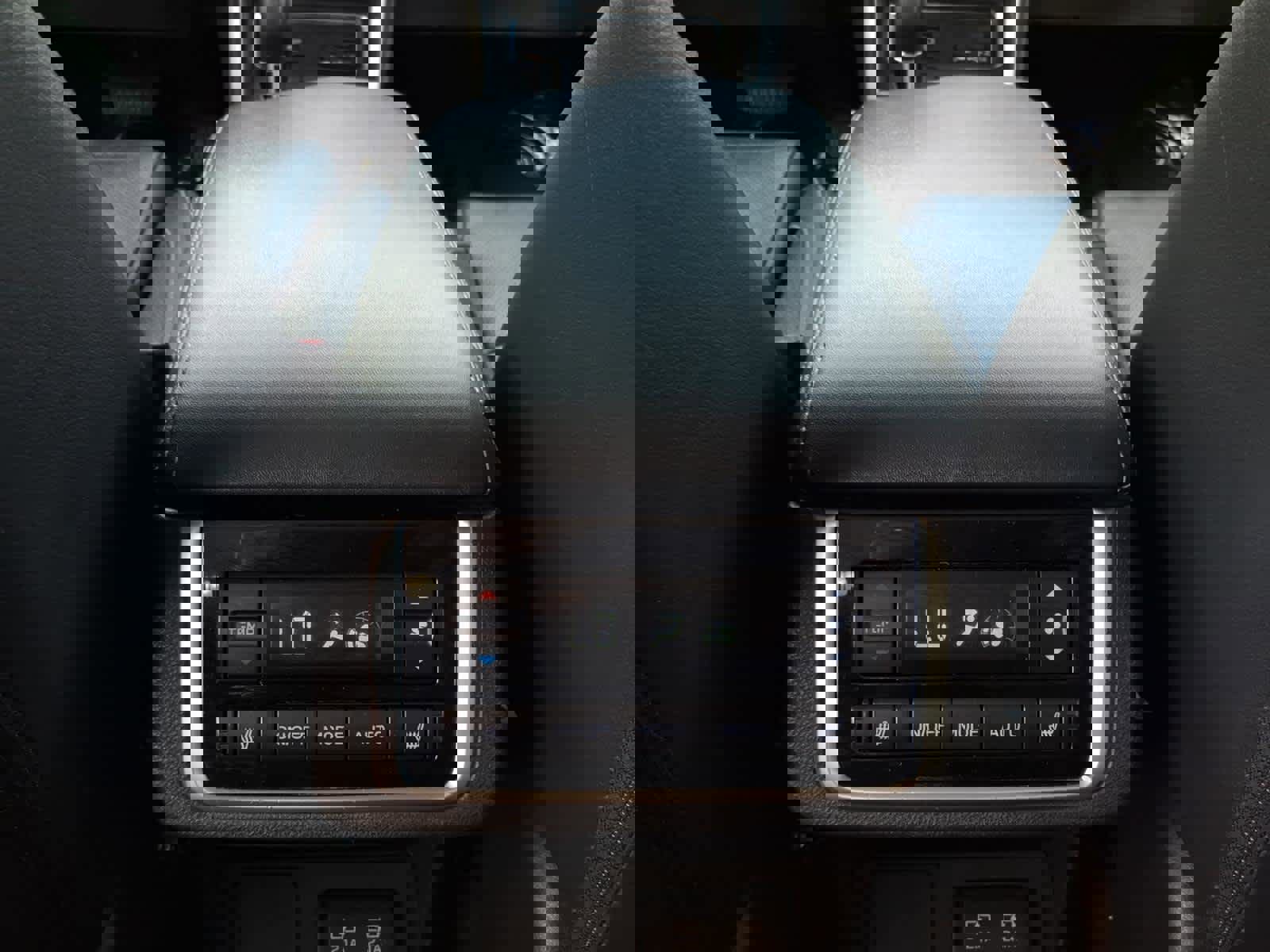 Used 2020 Subaru Ascent Limited w/ Technology Package image 36