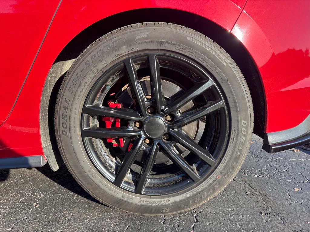 Used 2022 Volkswagen GTI SE FWD image 7