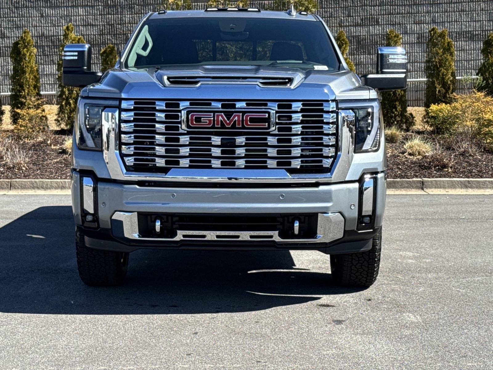 New 2025 GMC Sierra 2500 Denali w/ Denali Reserve Package image 3
