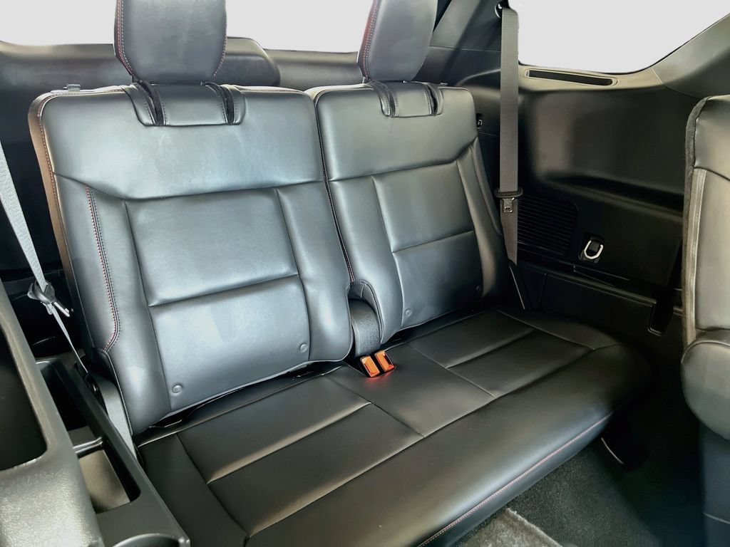 Used 2025 Ford Explorer ST AWD/4WD image 30