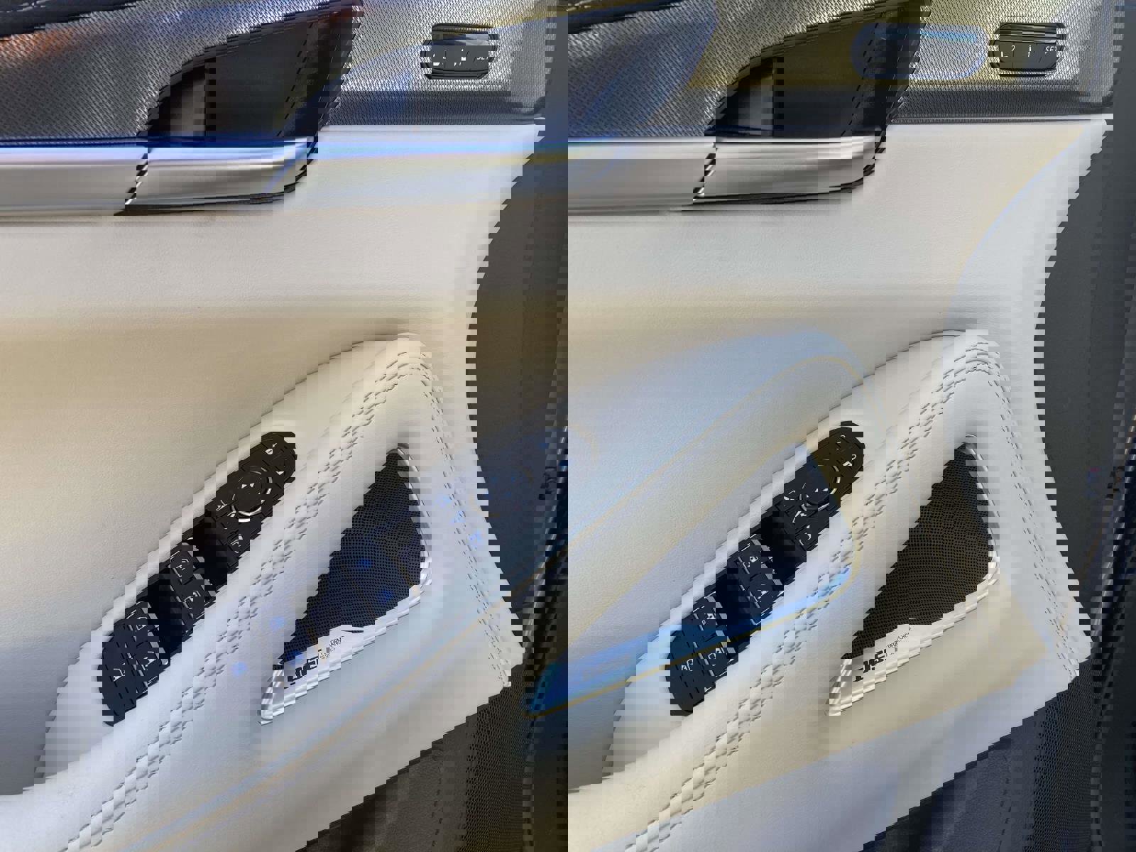 Used 2025 INFINITI QX60 Luxe image 20