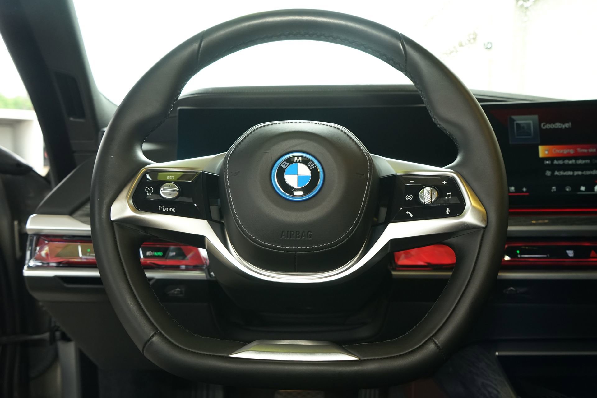 Used 2024 BMW i7 eDrive50 RWD image 12