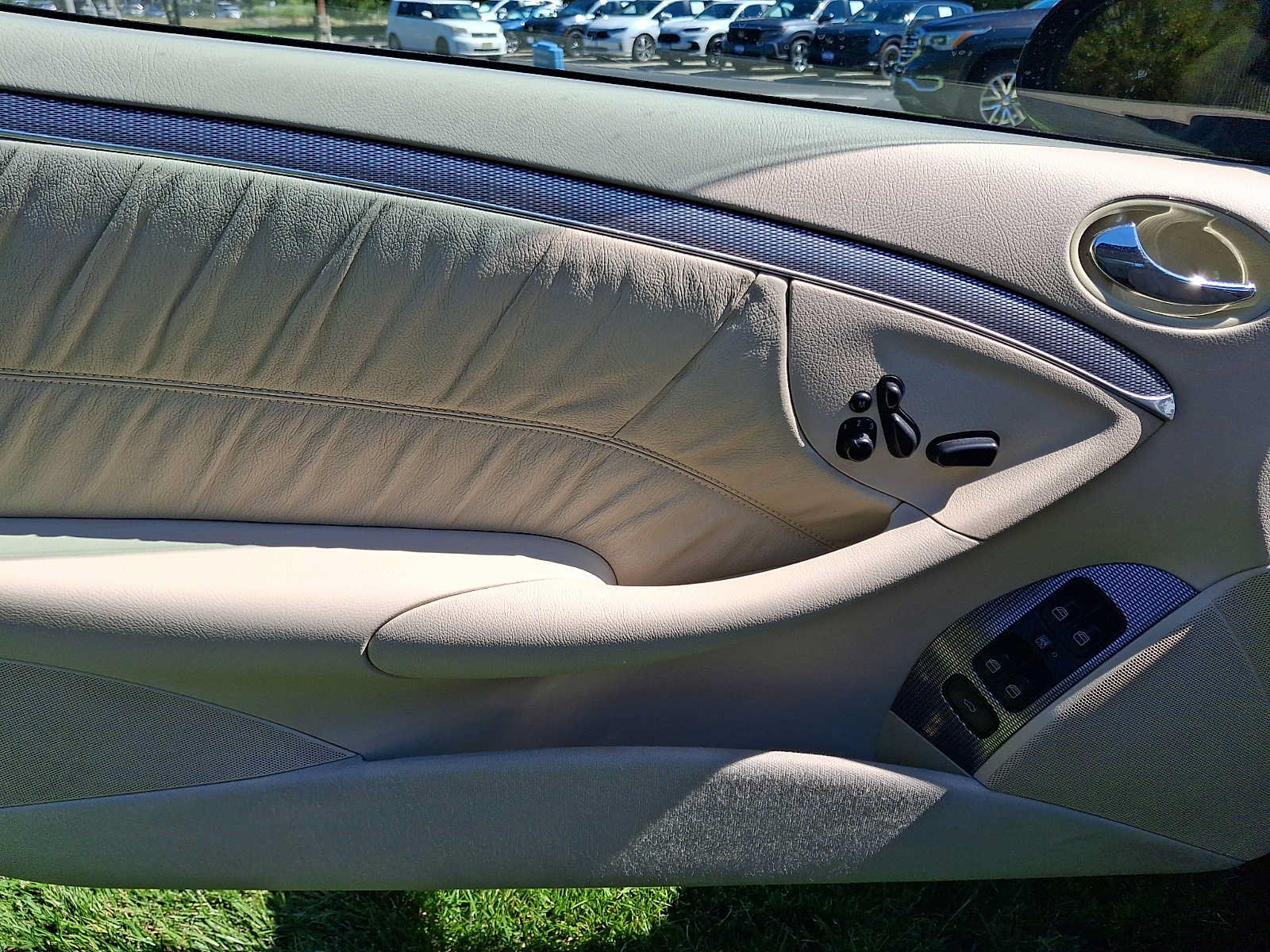 Used 2005 Mercedes-Benz CLK 320 Cabriolet image 12