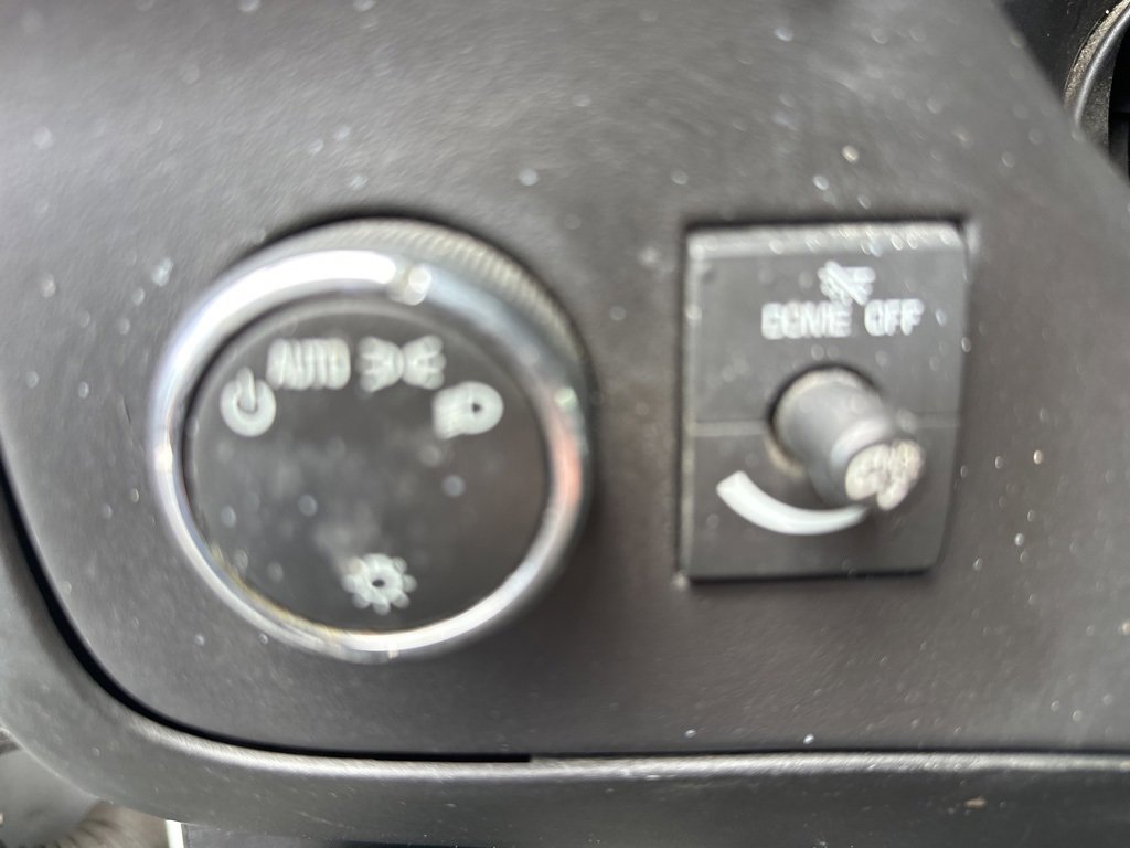 Used 2018 Chevrolet Express 2500 Work Van image 14