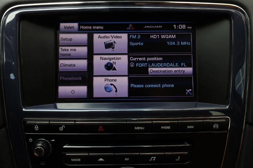 Used 2014 Jaguar XJ AWD image 38