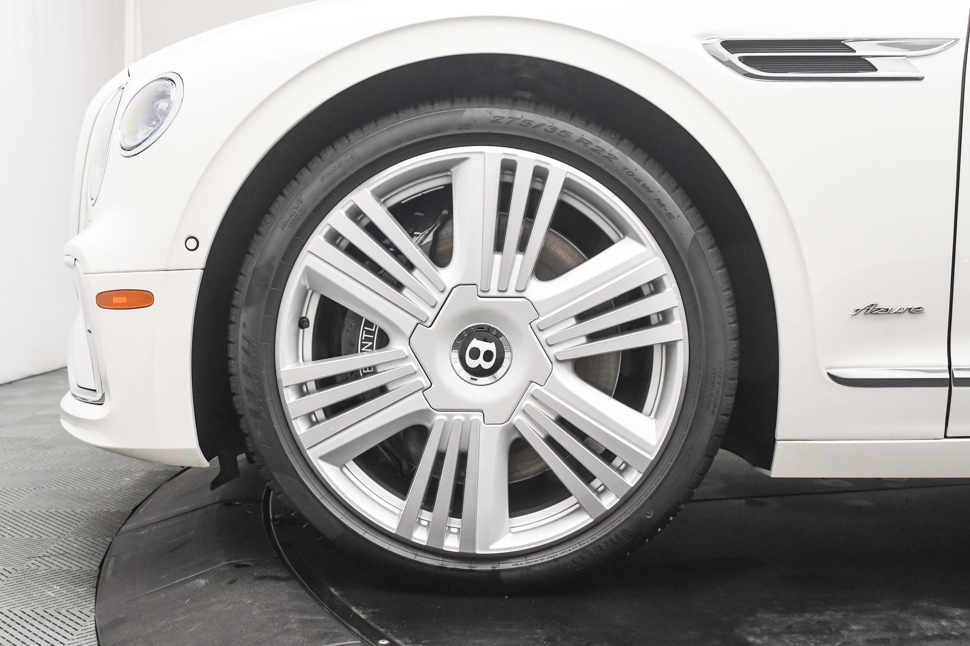 New 2026 Bentley Flying Spur Plug-In Hybrid image 6