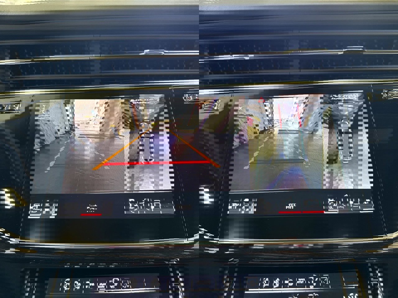 New 2025 Audi Q8 Prestige image 29