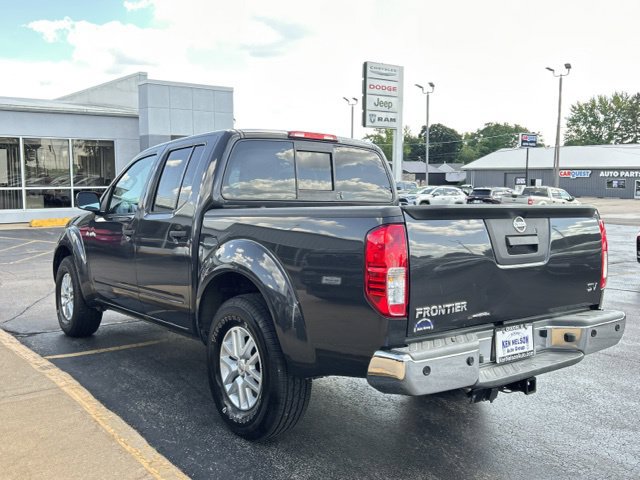 Used 2015 Nissan Frontier SV w/ SV Value Truck Package RWD image 7
