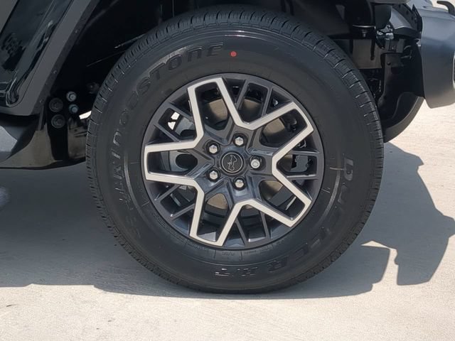 New 2026 Jeep Wrangler Unlimited Sahara AWD/4WD image 11