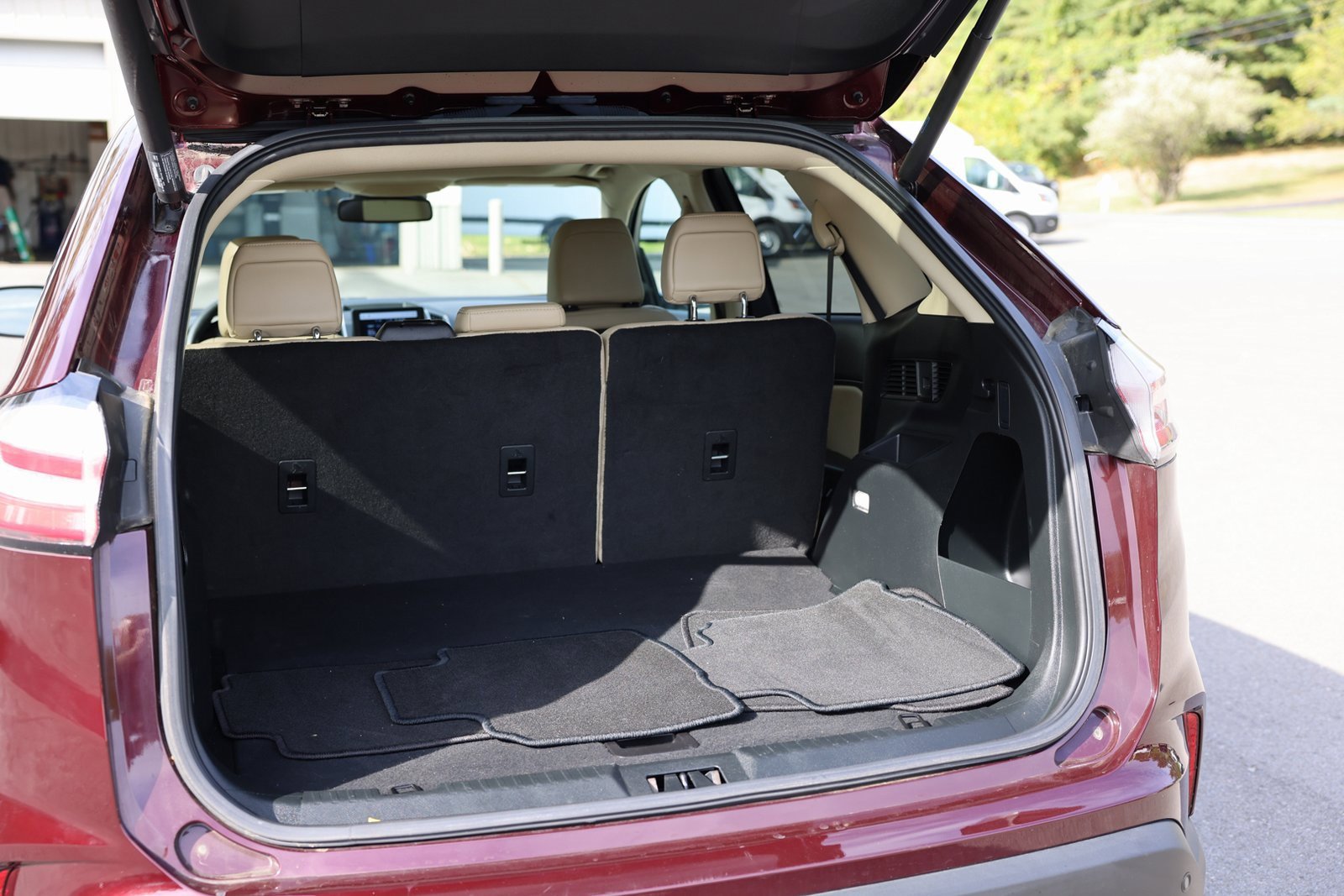 Used 2022 Ford Edge SEL w/ Convenience Package image 14