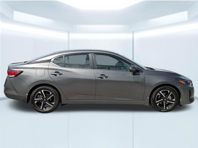 Used 2024 Nissan Sentra SV FWD image 8
