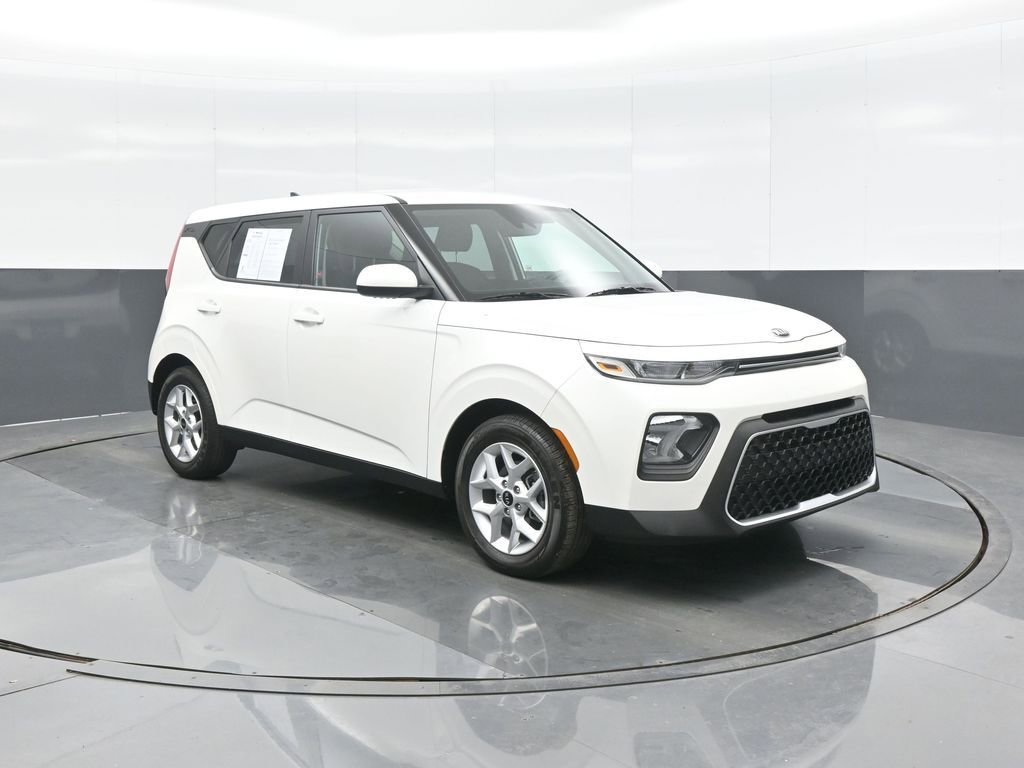 Used 2021 Kia Soul S image 1