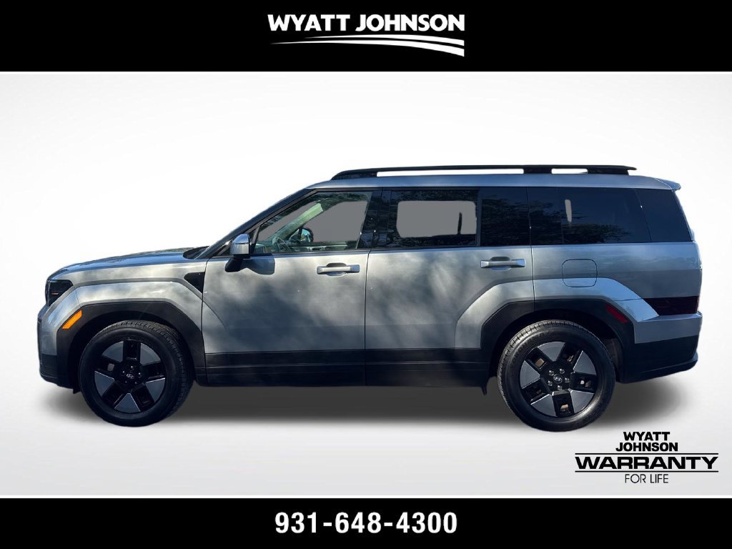 Used 2024 Hyundai Santa Fe SEL FWD image 2