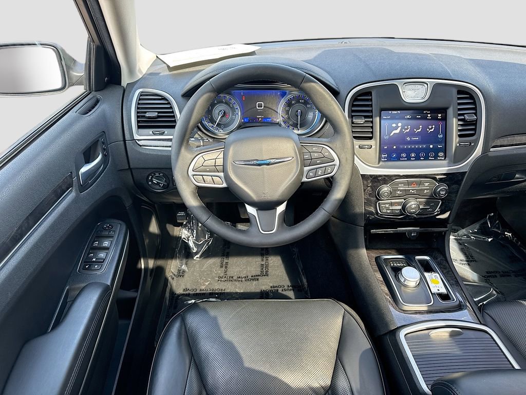 Used 2022 Chrysler 300 Touring L w/ Popular Equipment Group AWD/4WD image 22