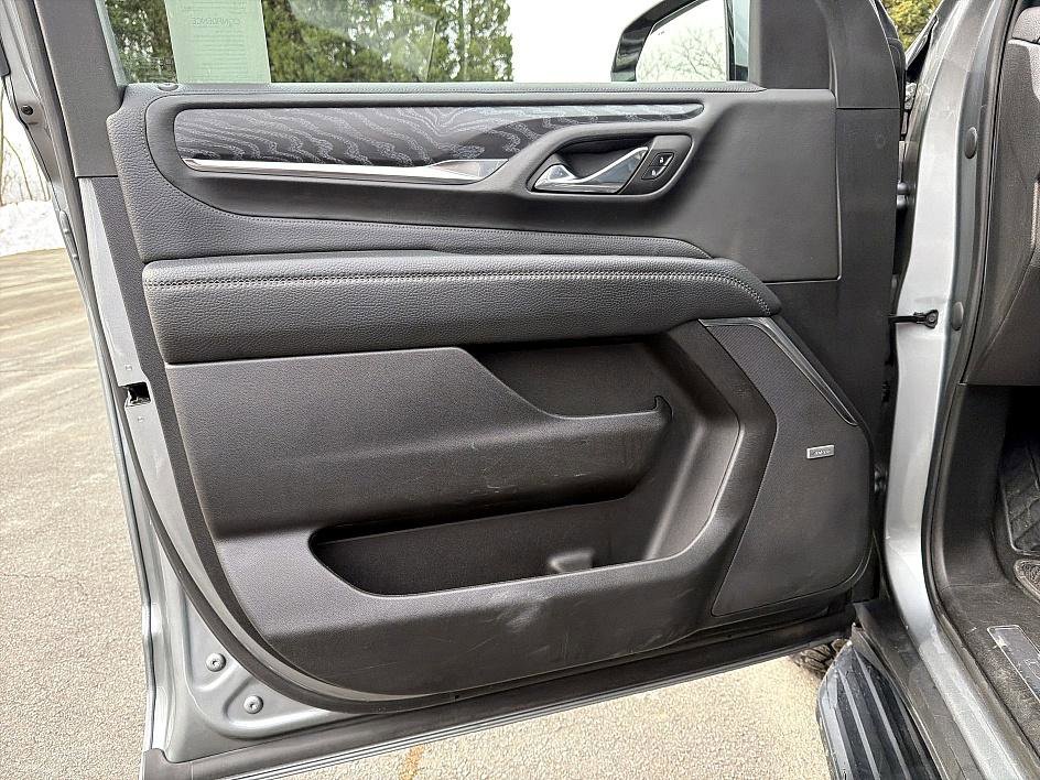 Used 2023 GMC Yukon Denali image 9