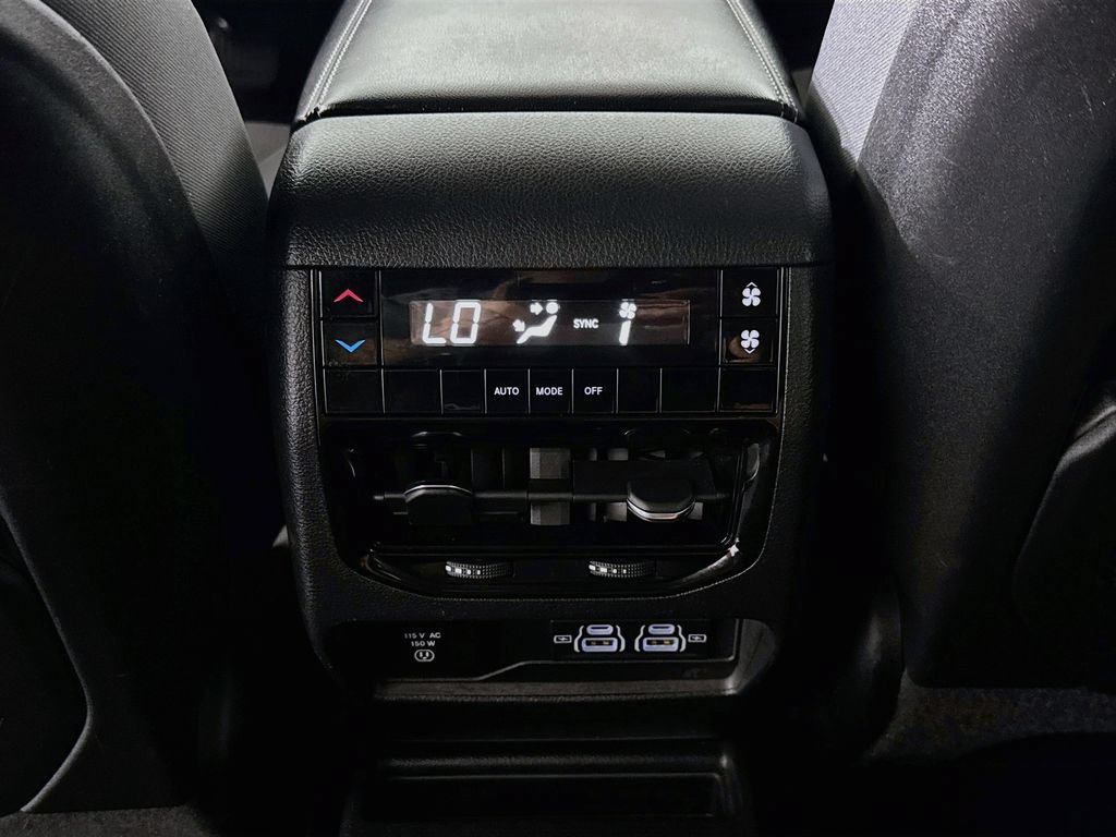 Used 2023 Jeep Grand Cherokee L Laredo w/ Luxury Tech Group I AWD/4WD image 24