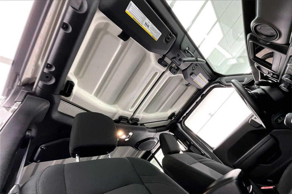 Used 2022 Jeep Gladiator Willys image 23
