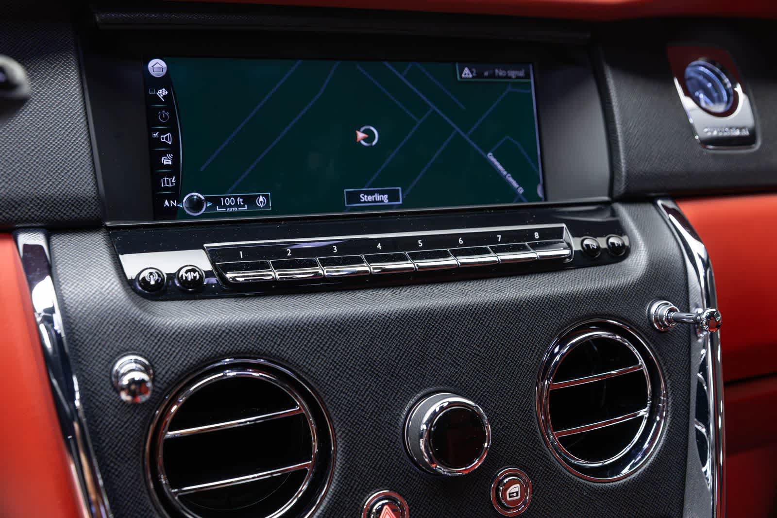 Used 2021 Rolls-Royce Cullinan AWD/4WD image 35