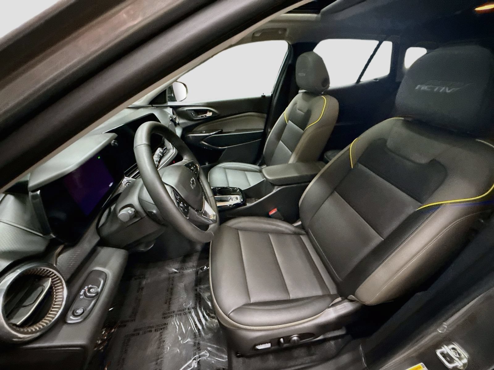 New 2026 Chevrolet Trax ACTIV w/ Sunroof Package FWD image 26