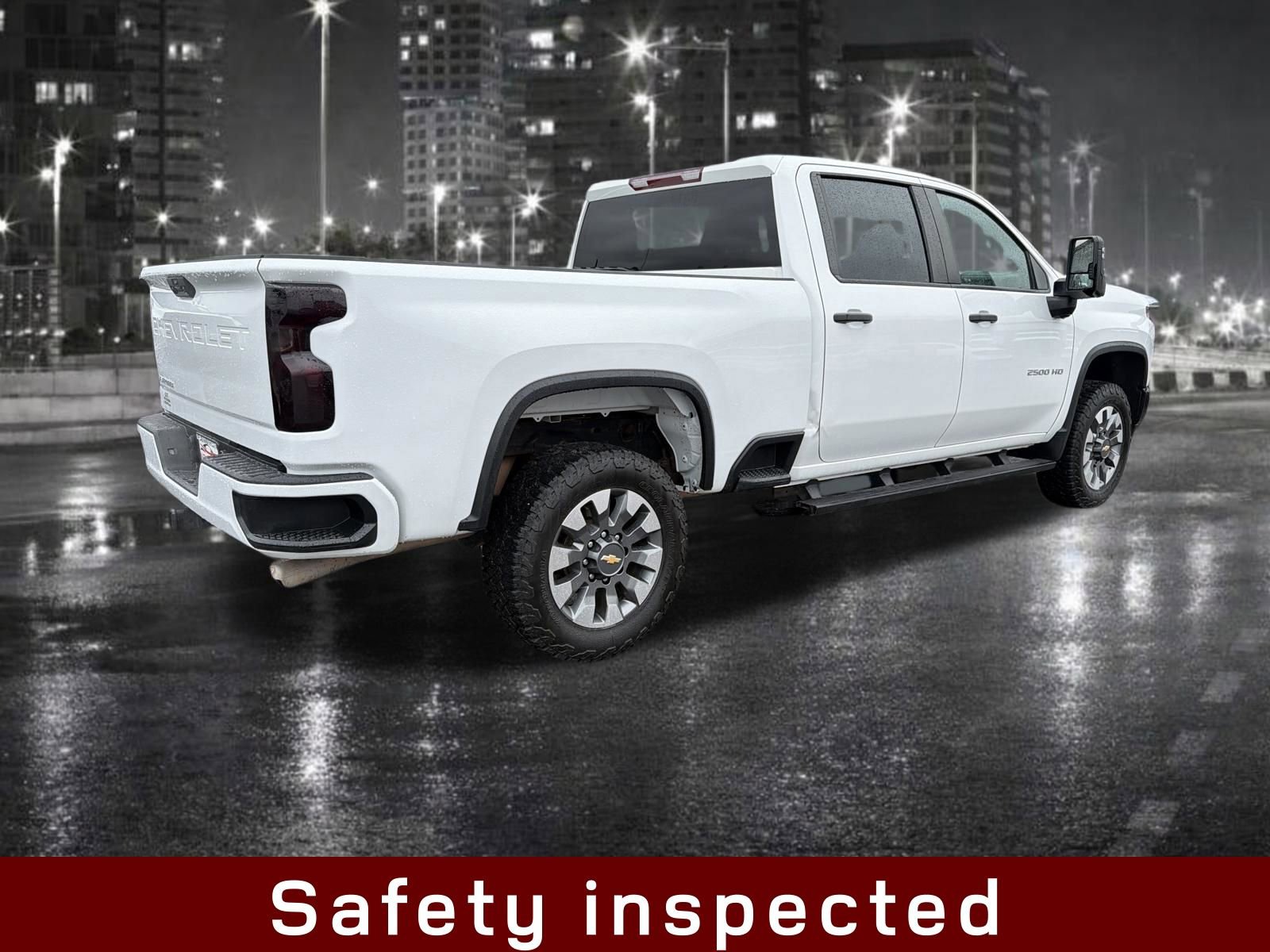 Used 2022 Chevrolet Silverado 2500 Custom w/ Custom Convenience Package AWD/4WD image 10