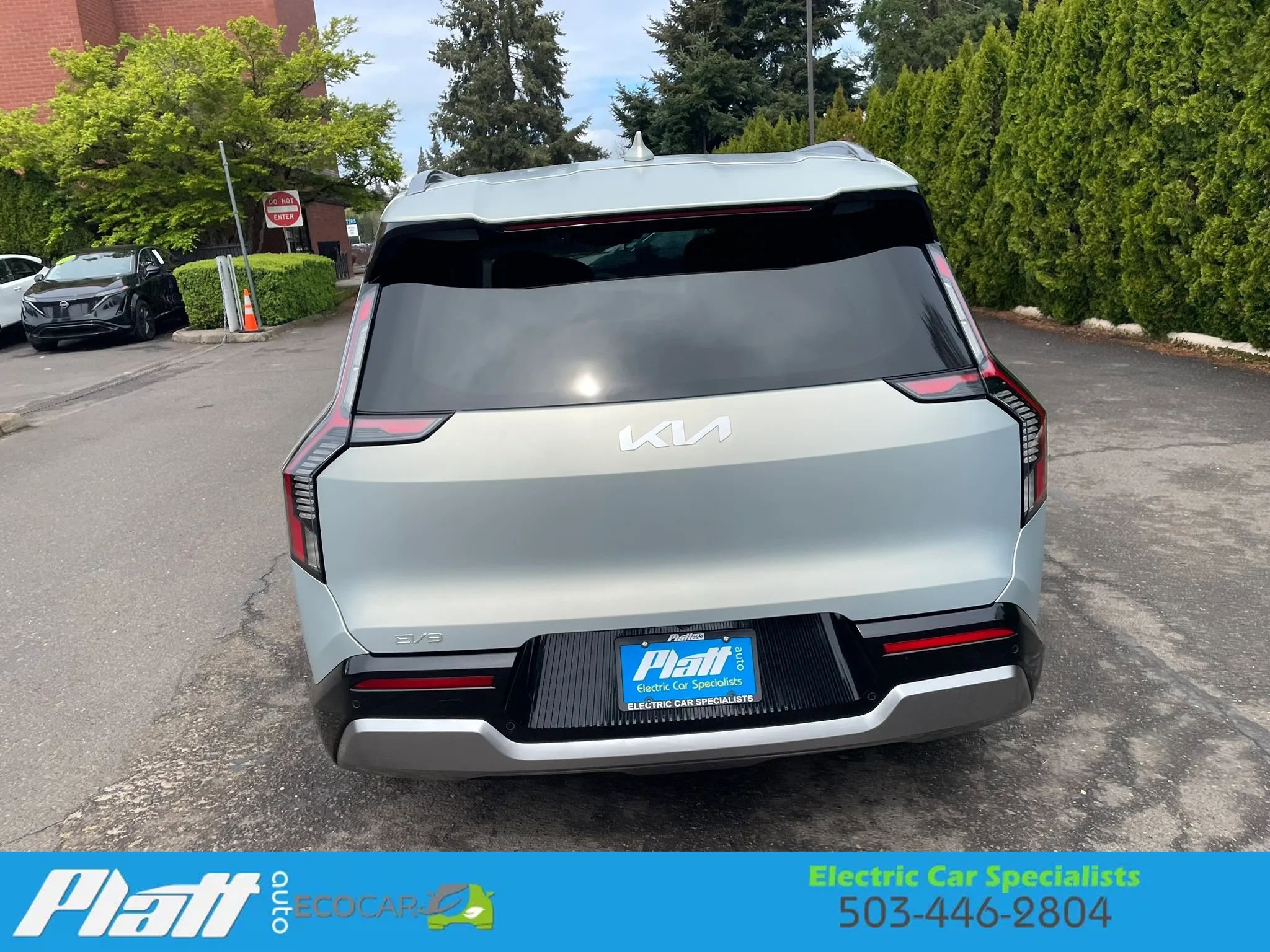 Used 2024 Kia EV9 Land image 8