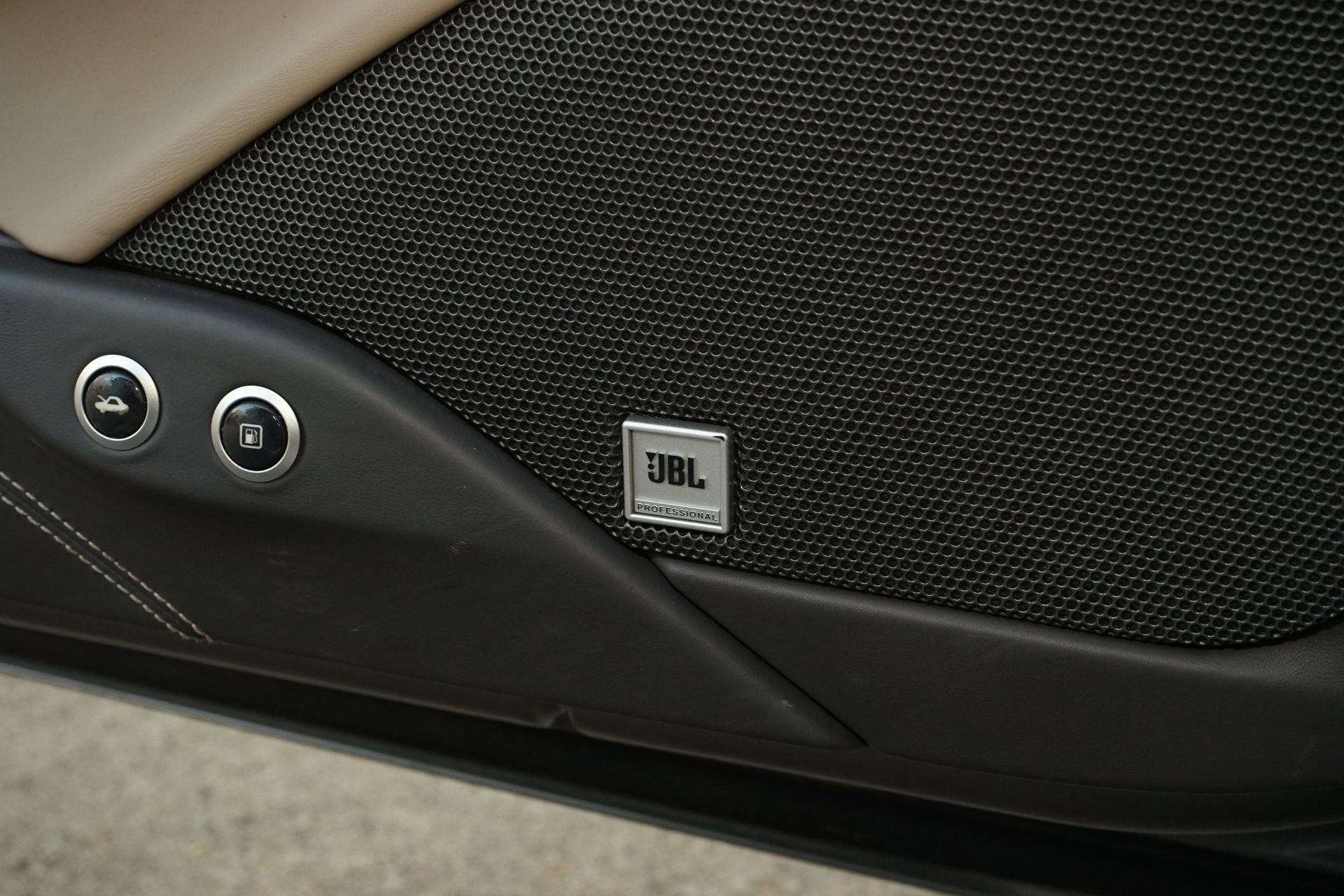 Used 2016 Ferrari 488 GTB image 24