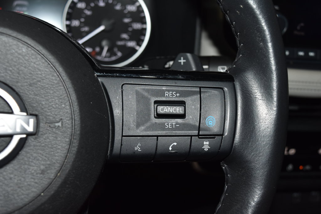 Used 2023 Nissan Rogue SV w/ SV Premium B Package AWD/4WD image 9