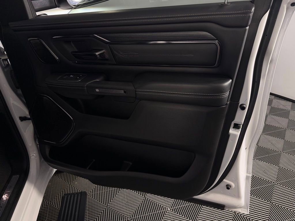 Used 2024 RAM 1500 Limited AWD/4WD image 36