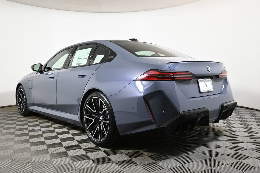 New 2026 BMW M5 w/ Executive Package image 5