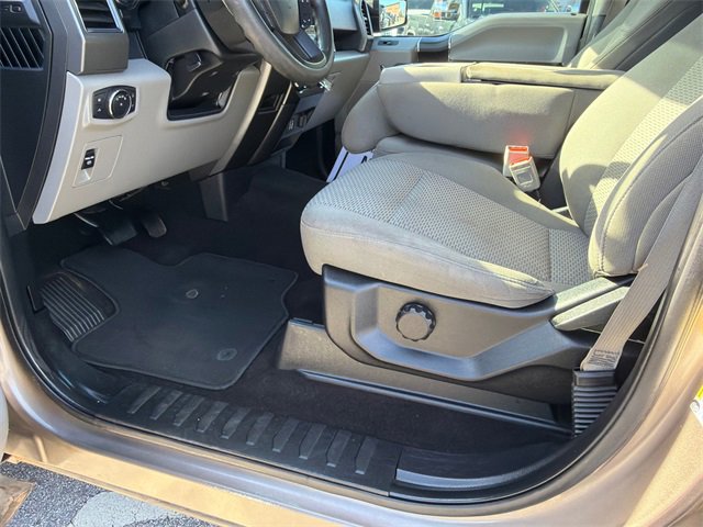 Used 2019 Ford F150 XLT image 9