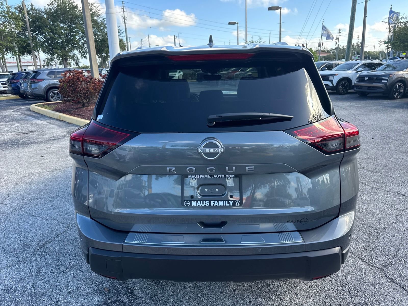 New 2026 Nissan Rogue SV image 7