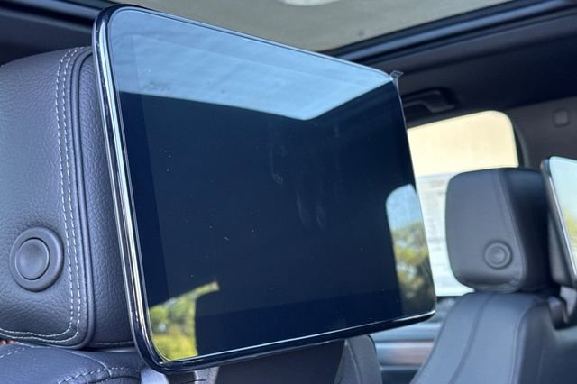 New 2026 GMC Yukon Denali image 17