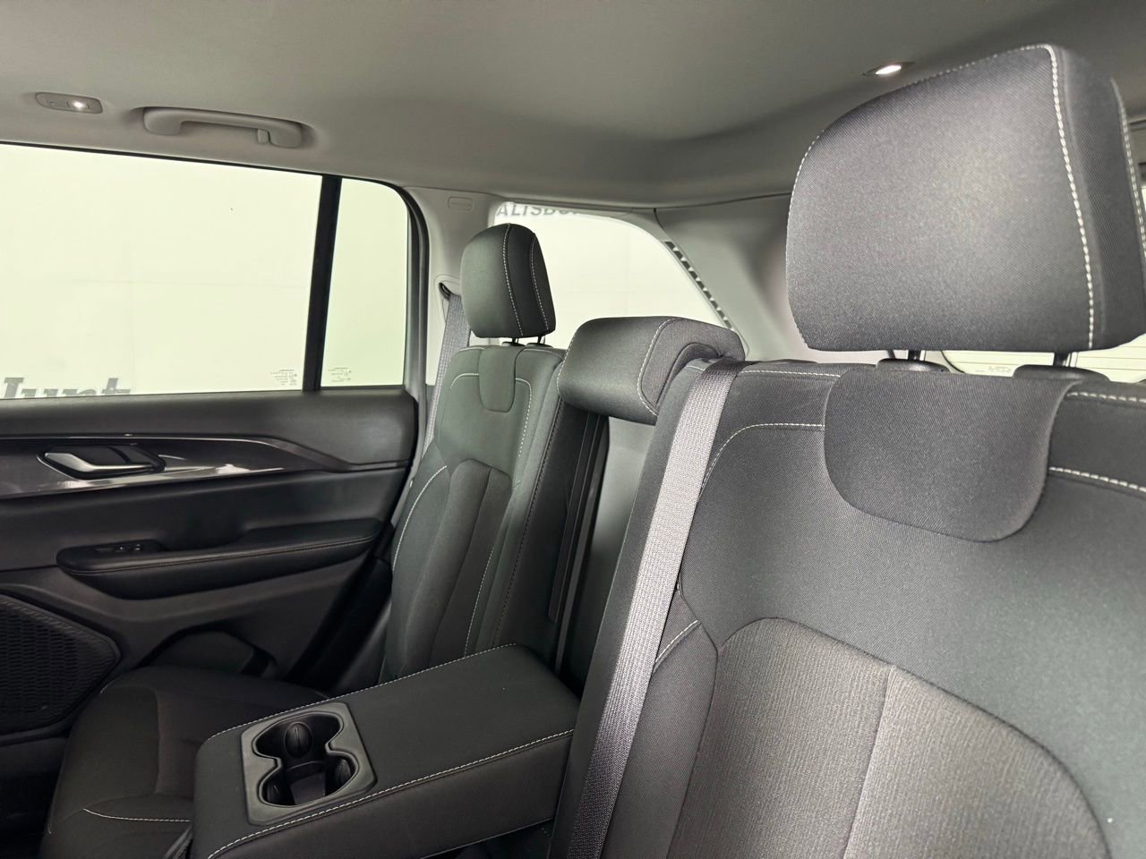 Used 2023 Jeep Grand Cherokee Laredo w/ Trailer Tow Prep Group (B) image 4