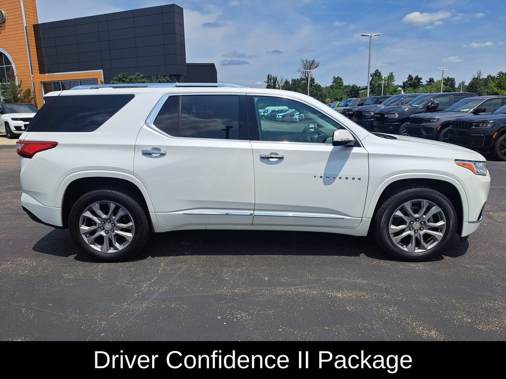 Used 2019 Chevrolet Traverse Premier w/ Driver Confidence II Package FWD image 2