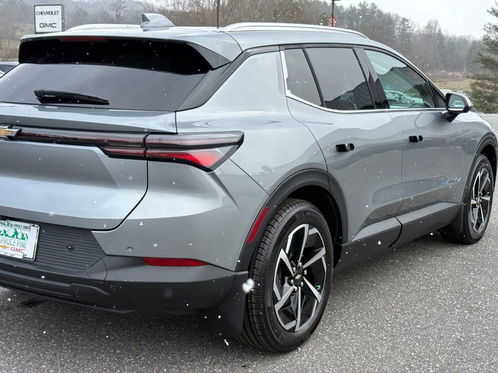 New 2026 Chevrolet Equinox EV LT image 38