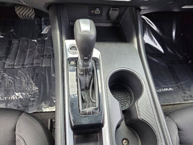 Used 2023 Nissan Altima 2.5 S FWD image 6