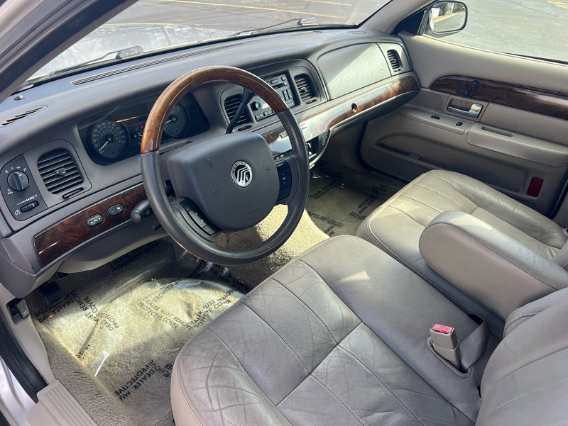 Used 2007 Mercury Grand Marquis LS image 40