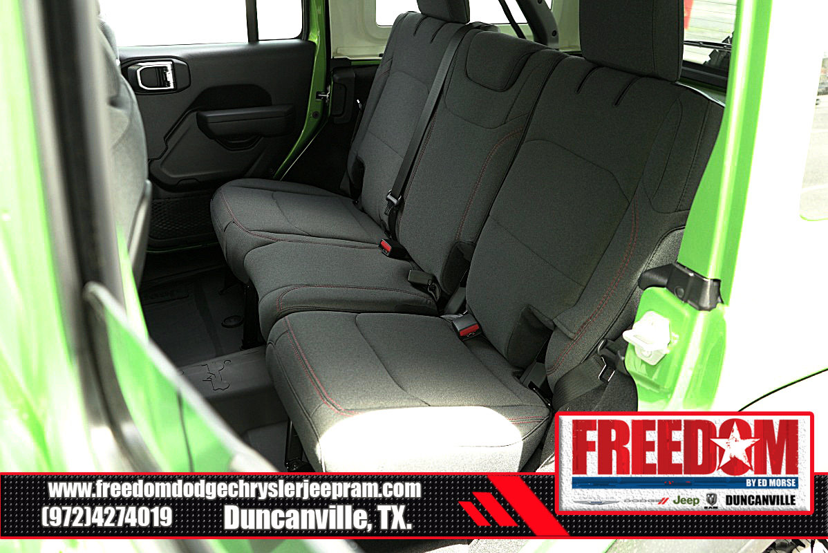 New 2025 Jeep Wrangler Unlimited Rubicon AWD/4WD image 14